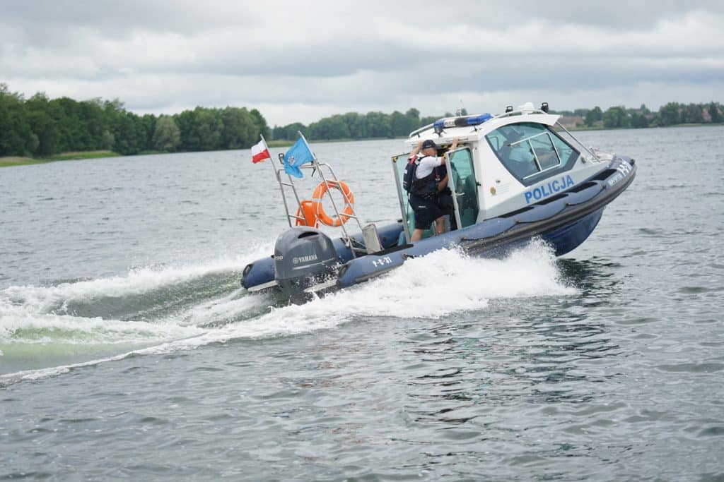 Wielki sukces policjantów z Olsztyna. Zawody ratownicze zakończyli na podium. - Policjanci z Olsztyna wicemistrzami Polski w ratownictwie wodnym