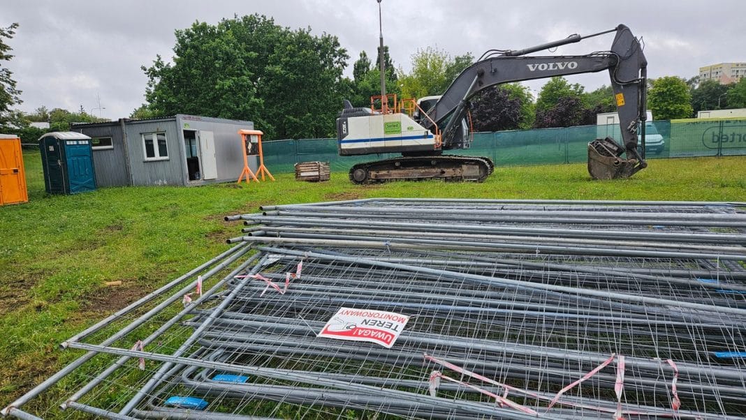 prace budowalane w parku kosocińskiego w olsztynie