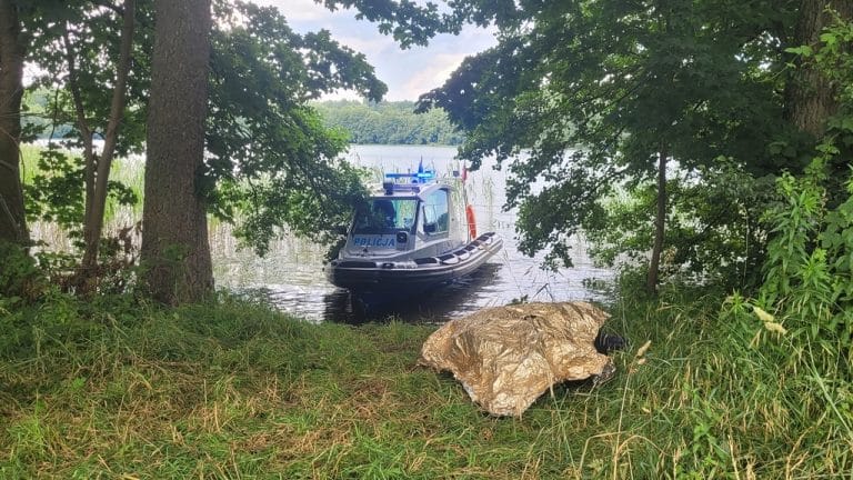 ciało mężczyzny nad jeziorem Ukiel