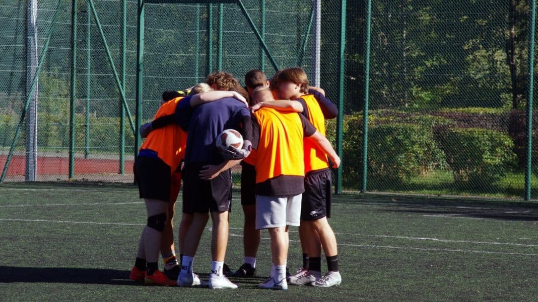 Orlik. Zespół Szkół Elektronicznych i Telekomunikacyjnych w Olsztynie