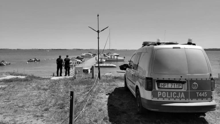 policja nad jeziorem Niegocin
