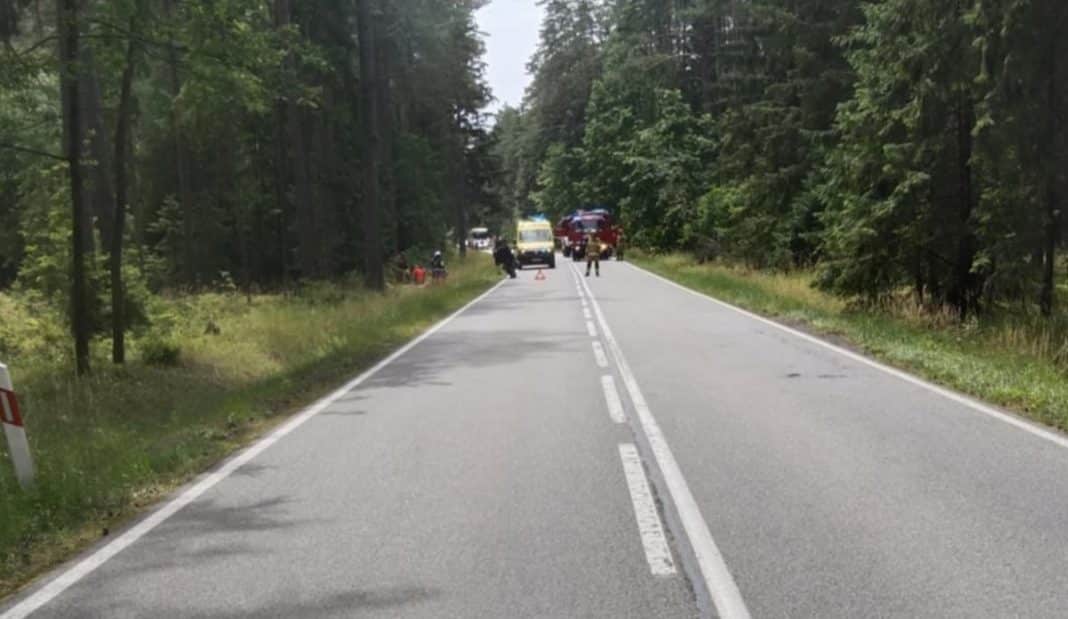 wypadek z udziałem motocyklistki