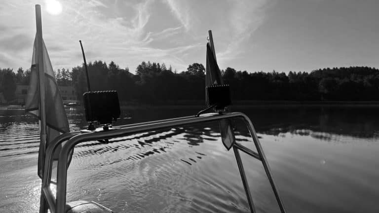 zakończono poszukiwania w jeziorze. Odnaleziono ciało.