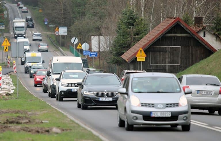 wjazd do olsztyna ruch drogowy