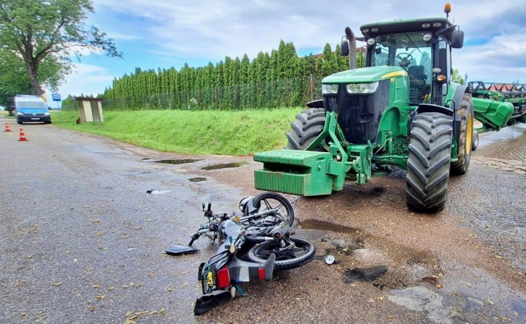 traktorem potrącił motorowerzystę