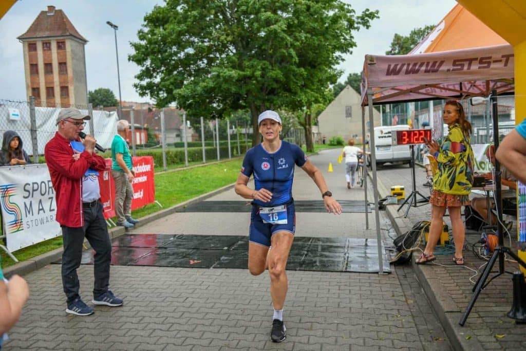 Duży sukces iławskiej funkcjonariuszki. - Wielkie zwycięstwo policjantki z Iławy. Zdobyła złoto i srebro w Cross Triathlonie