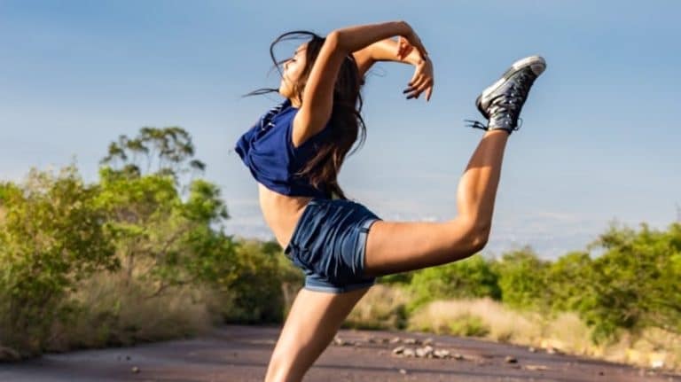 Po co Ci taniec? Żeby nie wyglądać jak słup soli na weselu i zdobyć taneczne supermoce