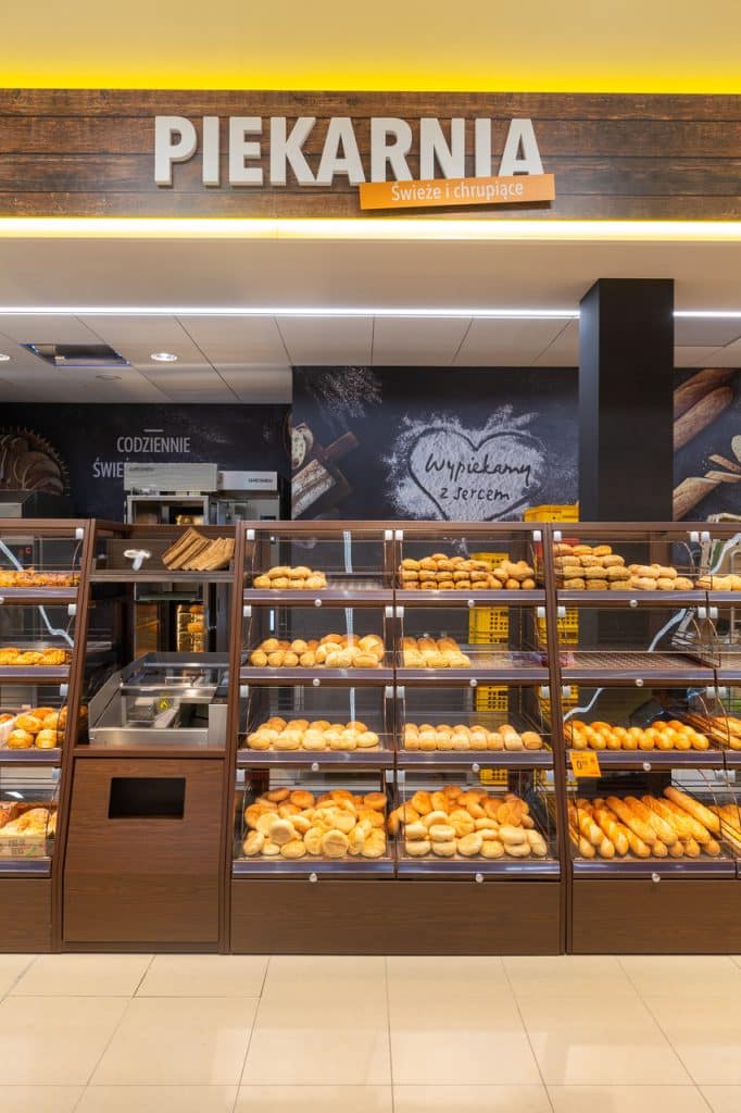 Biedronka buduje futurystyczny sklep obok cmentarza. - Na Zatorzu otworzą Biedronkę. To będzie pierwszy sklep nowego typu w Olsztynie