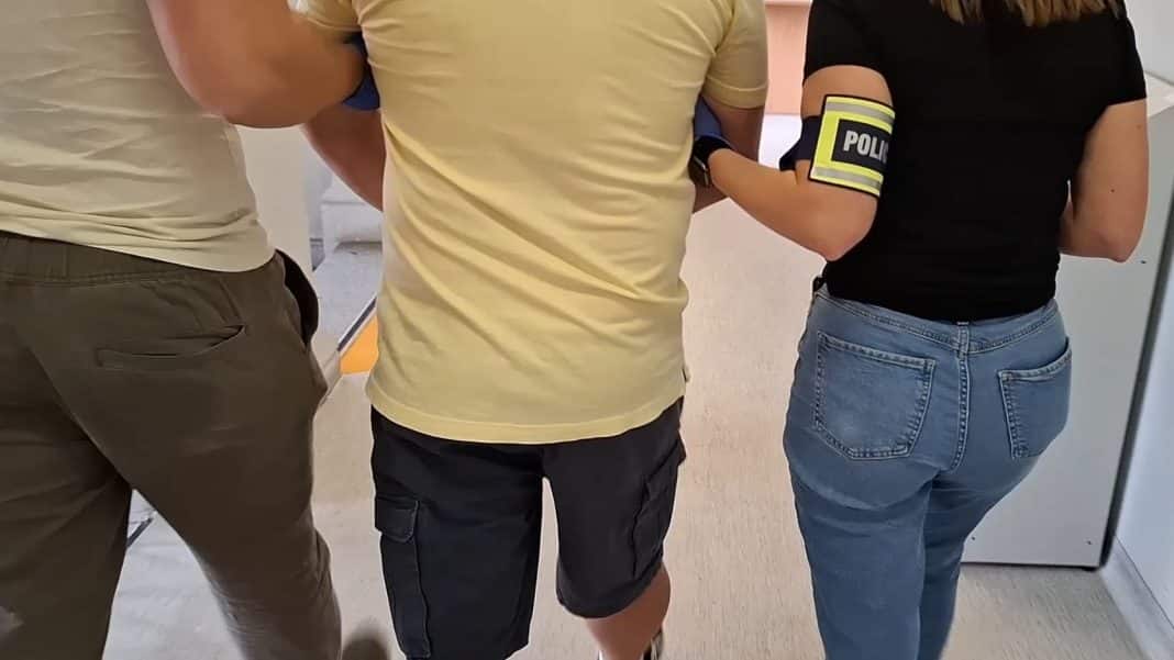 aresztowany za podpalenie samochodu