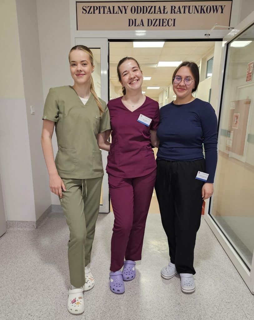 Medyczne praktyki w Olsztynie? Dla tych studentek to była przygoda życia. - Studentki medycyny z Wilna szkolą się w Olsztynie