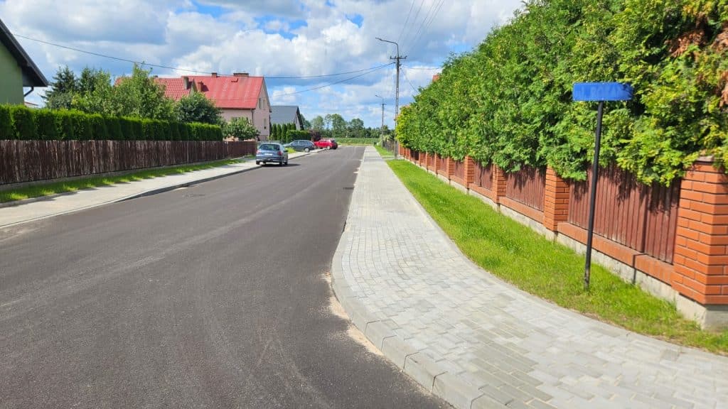 Mieszkańcy gminy Rozogi mogą już korzystać z nowych, wygodnych i bezpiecznych dróg. - Rekordowe inwestycje drogowe w gminie Rozogi. Efekty robią wrażenie