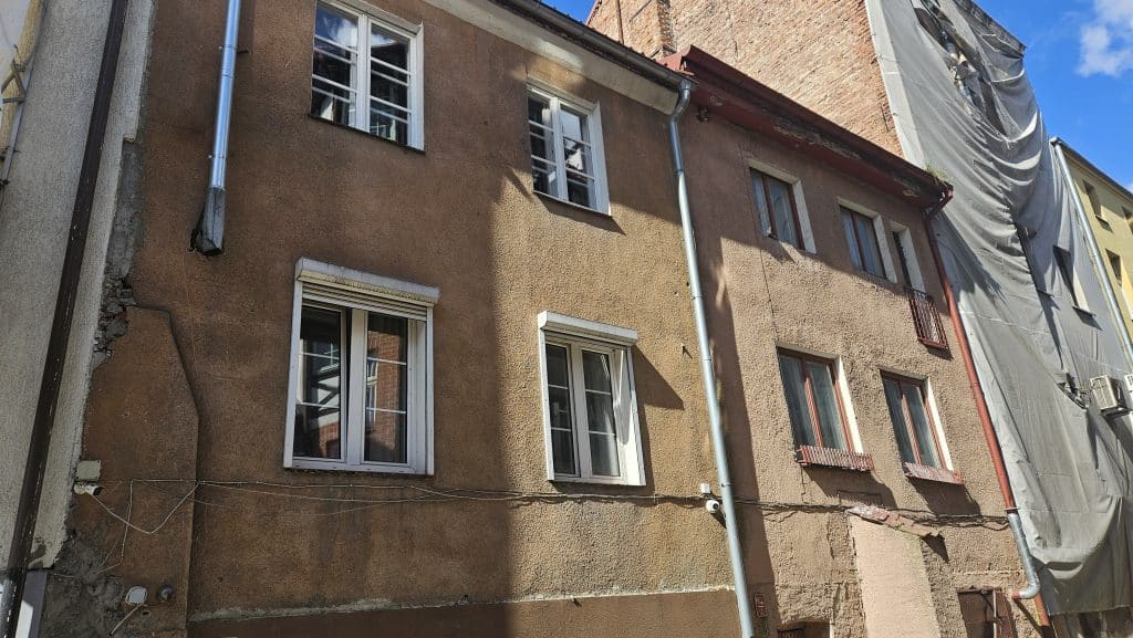 Wiadomo, co było motywem. Olsztyńskie środowisko sportowe nie może uwierzyć w to co się stało. - 24-letnia Paulina S. w centrum Olsztyna zabiła swojego chłopaka. To olsztyński sportowiec