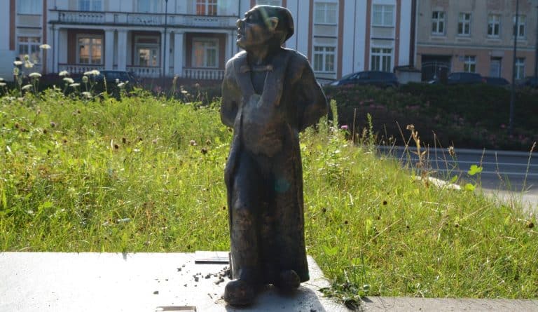 figurka "Titelitur" wr&oacute;ciła na cok&oacute;ł