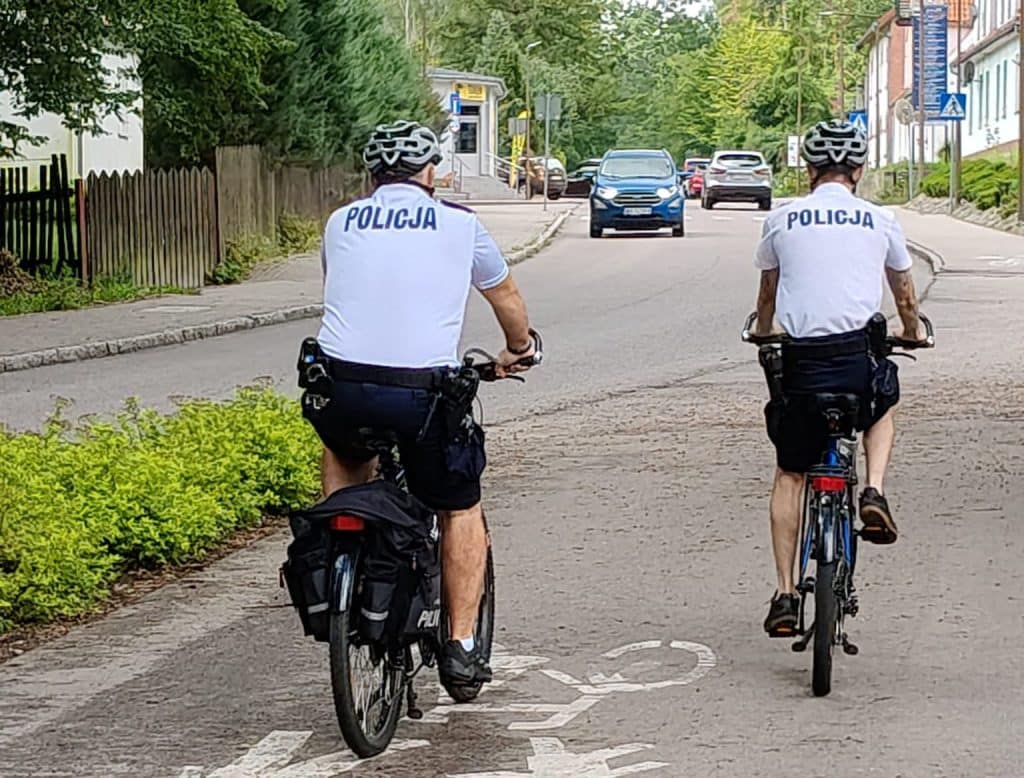 Myślał, że ucieknie przed karą. Dopadli go stróże prawa na rowerach. - Policjanci na rowerach złapali poszukiwanego 51-latka