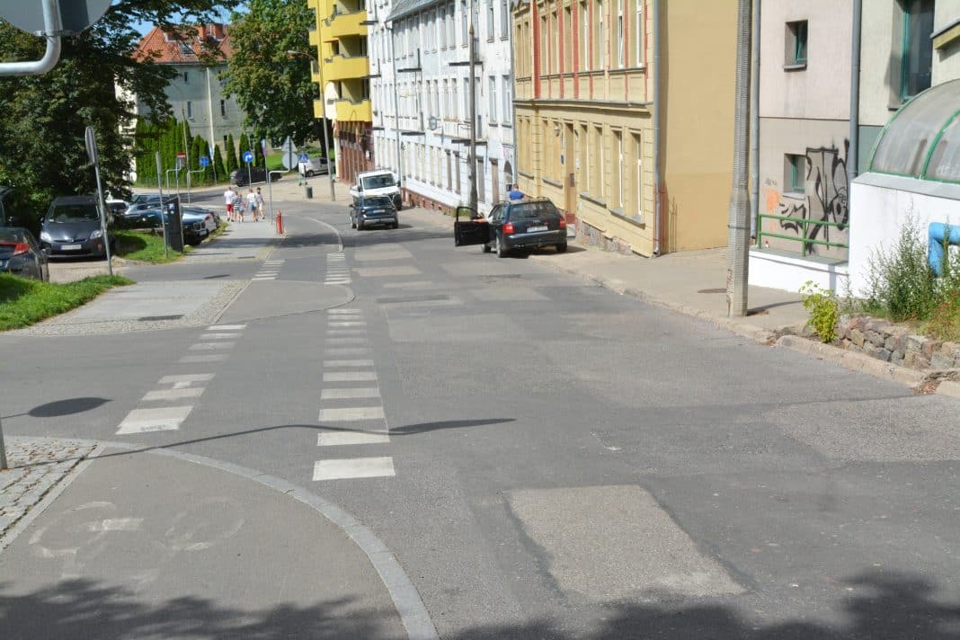 ulica nowowiejska w remoncie