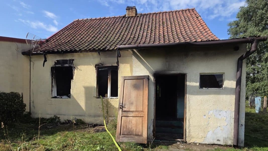 pożar domu w Zalewie