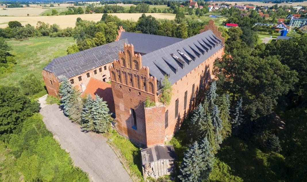 zamek krzyżacki w Barcianach