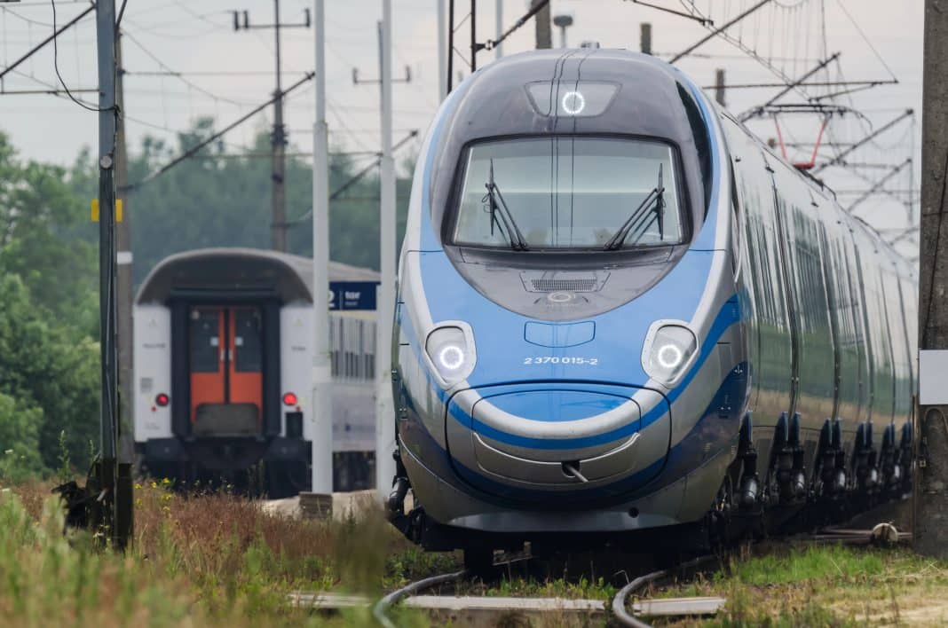 pkp plk trakcja kolejowa