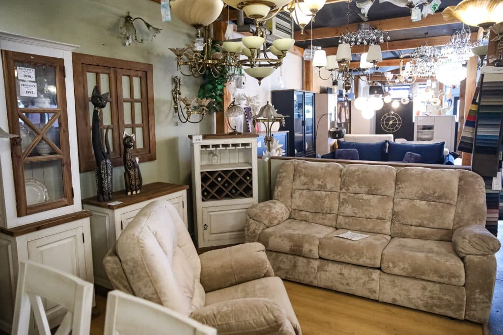 Wszystkie lampy dostępne od ręki i w wyjątkowo niskich cenach. - Lampy za pół ceny w Olsztynie. Wielka wyprzedaż w salonie Elżbieta