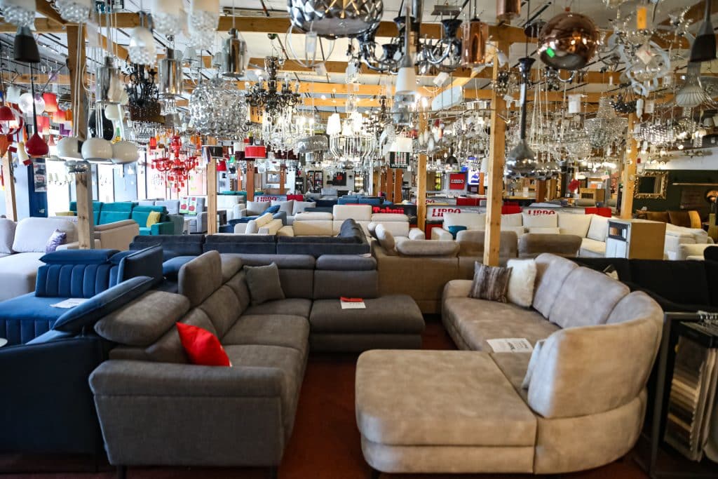 Wszystkie lampy dostępne od ręki i w wyjątkowo niskich cenach. - Lampy za pół ceny w Olsztynie. Wielka wyprzedaż w salonie Elżbieta