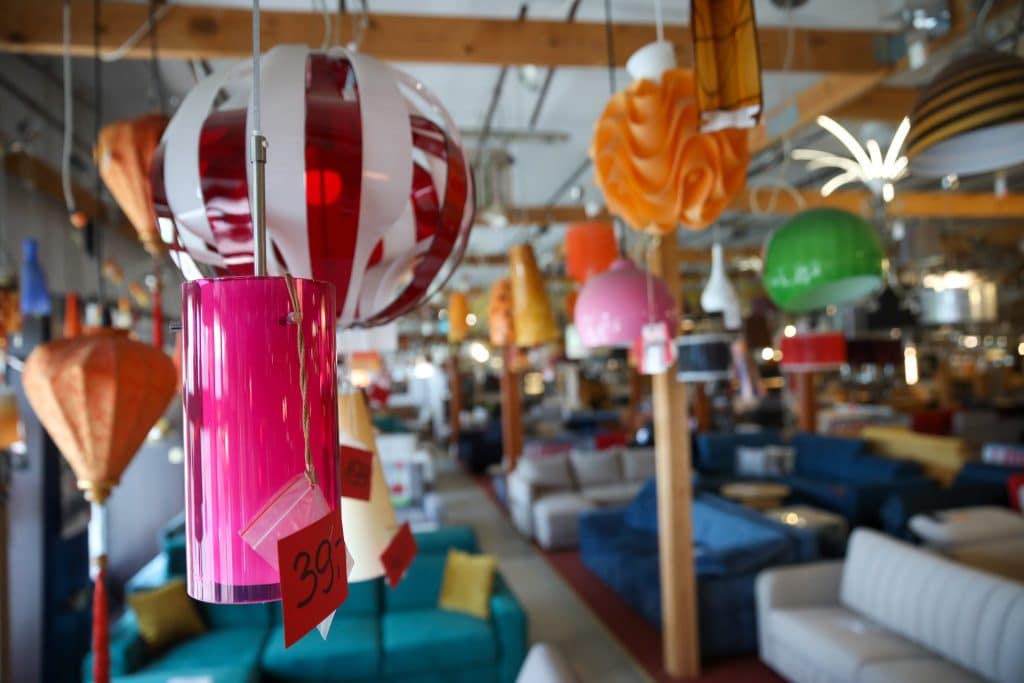 Wszystkie lampy dostępne od ręki i w wyjątkowo niskich cenach. - Lampy za pół ceny w Olsztynie. Wielka wyprzedaż w salonie Elżbieta