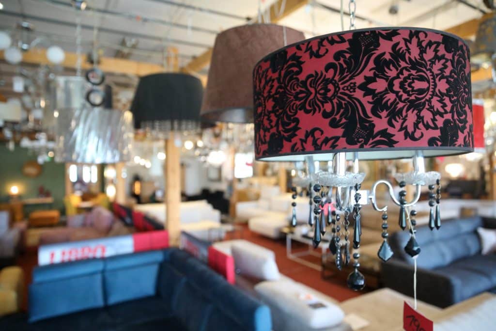 Wszystkie lampy dostępne od ręki i w wyjątkowo niskich cenach. - Lampy za pół ceny w Olsztynie. Wielka wyprzedaż w salonie Elżbieta