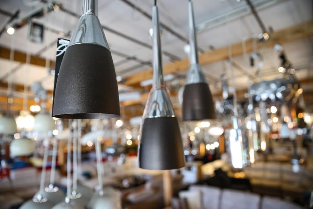 Wszystkie lampy dostępne od ręki i w wyjątkowo niskich cenach. - Lampy za pół ceny w Olsztynie. Wielka wyprzedaż w salonie Elżbieta