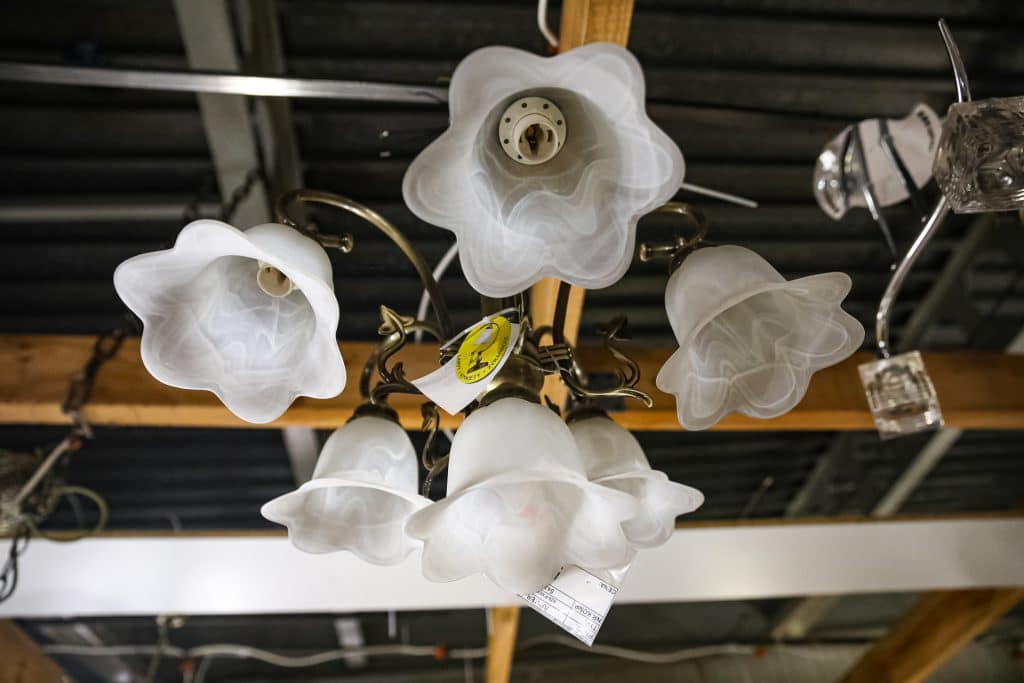 Wszystkie lampy dostępne od ręki i w wyjątkowo niskich cenach. - Lampy za pół ceny w Olsztynie. Wielka wyprzedaż w salonie Elżbieta