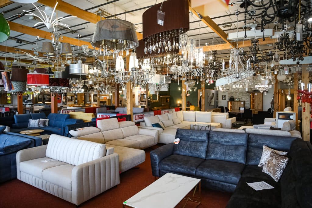 Wszystkie lampy dostępne od ręki i w wyjątkowo niskich cenach. - Lampy za pół ceny w Olsztynie. Wielka wyprzedaż w salonie Elżbieta