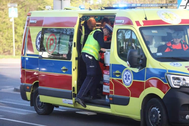 policja i pogotwie ratunkowe