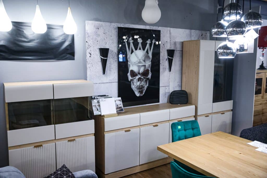 Wszystkie lampy dostępne od ręki i w wyjątkowo niskich cenach. - Lampy za pół ceny w Olsztynie. Wielka wyprzedaż w salonie Elżbieta