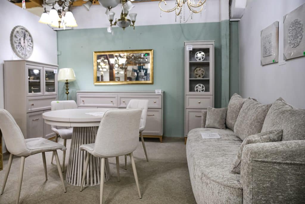 Wszystkie lampy dostępne od ręki i w wyjątkowo niskich cenach. - Lampy za pół ceny w Olsztynie. Wielka wyprzedaż w salonie Elżbieta