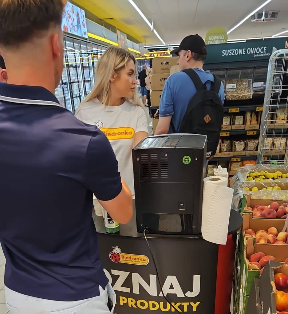 Otwarcie nowej Biedronki w Olsztynie: darmowa kawa, karuzela z nagrodami i promocje. - Pierwsza taka Biedronka w Olsztynie już otwarta!