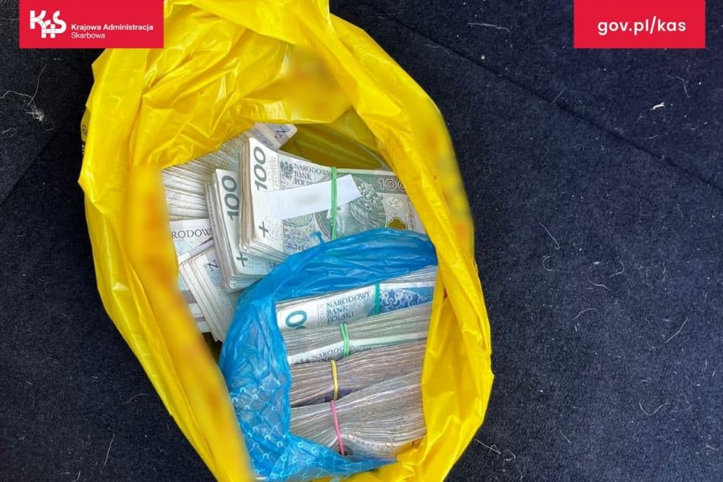 Gang działał latami w warmińsko-mazurskim. - Służby z Olsztyna rozbiły zorganizowaną grupę przestępczą