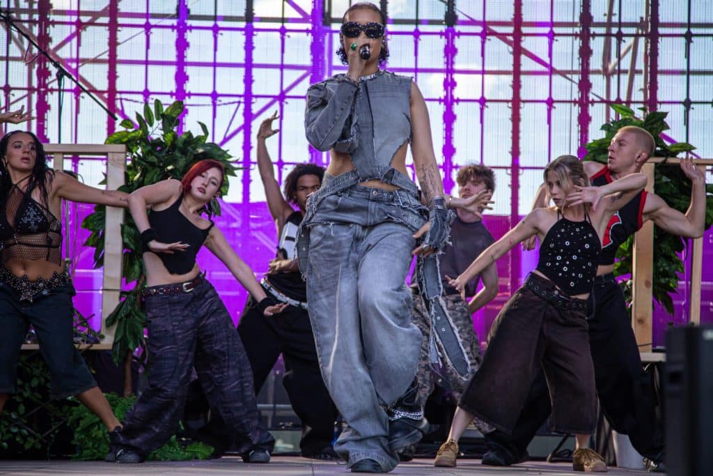 Green Festival 2025 przeszedł do historii - tak wyglądało święto muzyki w Olsztynie. - Rekordowa edycja Olsztyn Green Festival. Tłumy nad jeziorem Ukiel