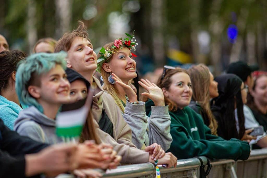 Green Festival 2025 przeszedł do historii - tak wyglądało święto muzyki w Olsztynie. - Rekordowa edycja Olsztyn Green Festival. Tłumy nad jeziorem Ukiel