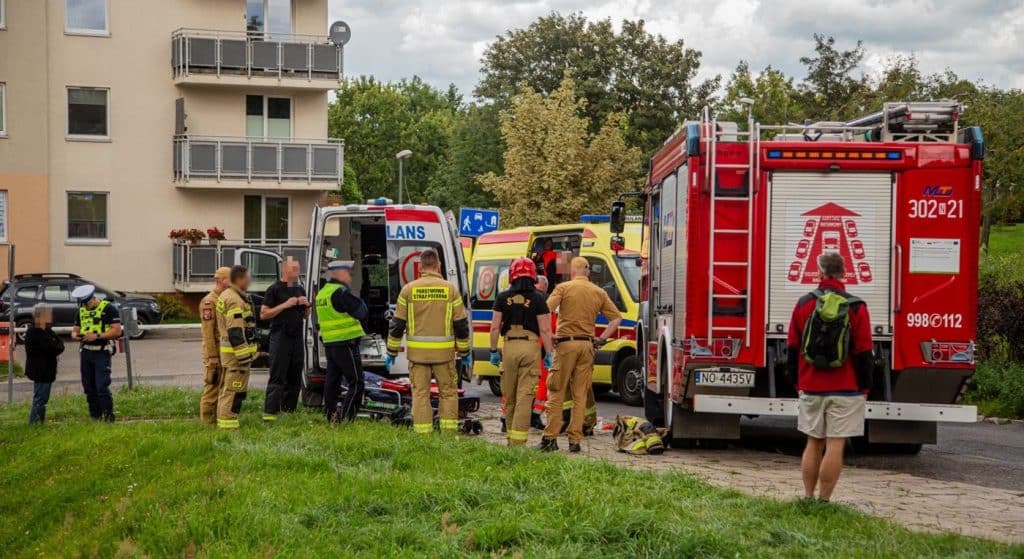 Mężczyzna trafił do szpitala. - Finał interwencji na Nagórkach. Senior potrącony przez wóz strażacki