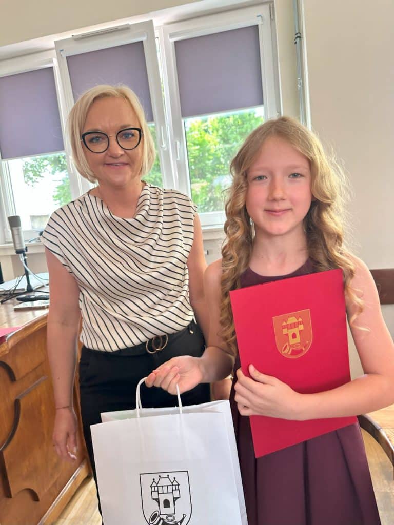 Ta gmina inwestuje w młode talenty. - Mazurska gmina nagradza najzdolniejszych uczniów i mistrzów sportu