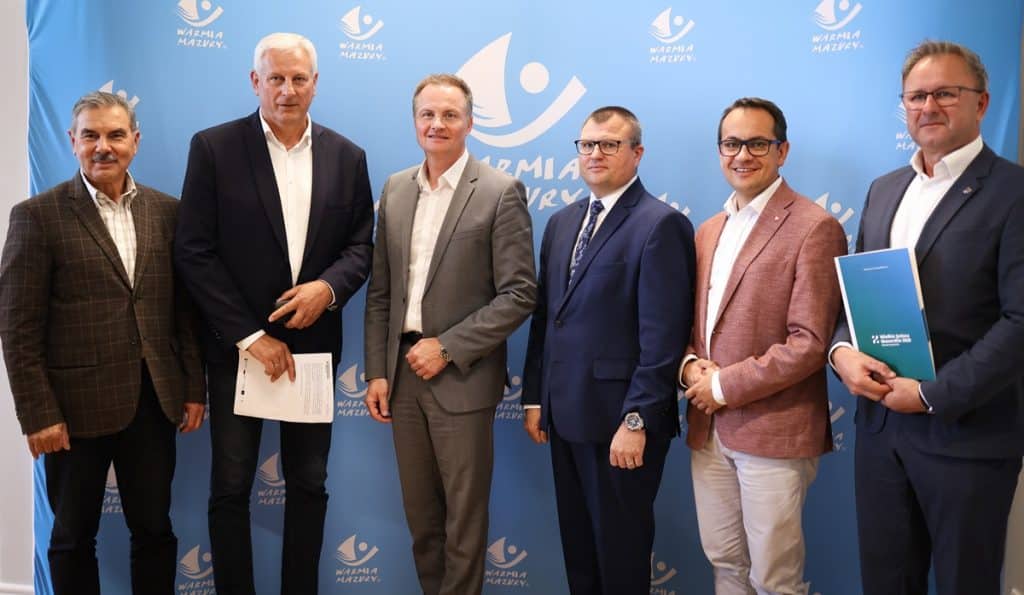 Inwestycja ma zatrzymać wodę w jeziorach i ochronić Mazury przed skutkami suszy i powodzi. - Na Mazurach rusza inwestycja za 37 mln zł, która na lata odmieni krajobraz tego regionu