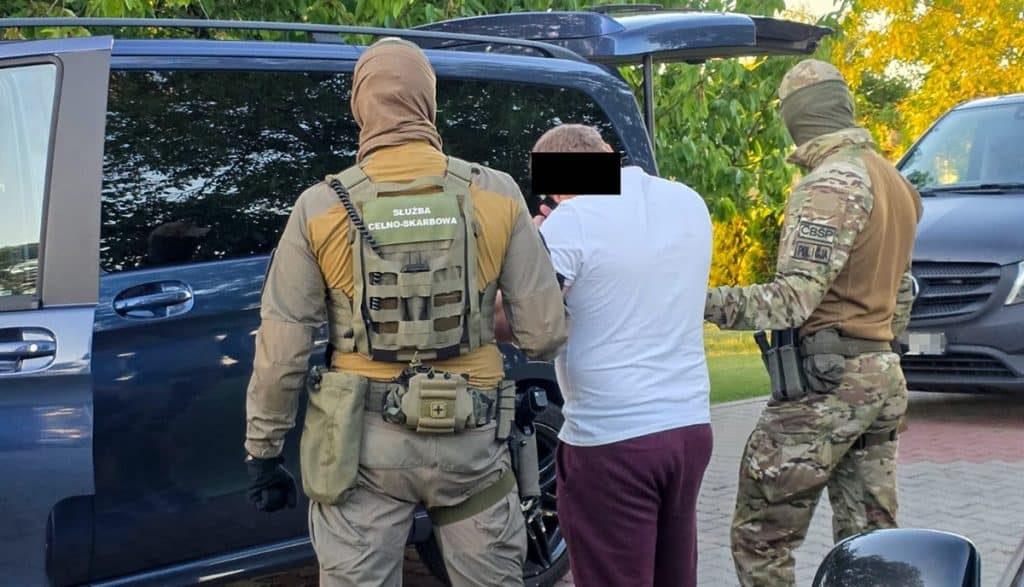 Trujące odpady były składowane w całej Polsce. W sprawie zatrzymano 9 osób. - Śledczy z Olsztyna rozbili ogólnopolską grupę od toksycznych odpadów