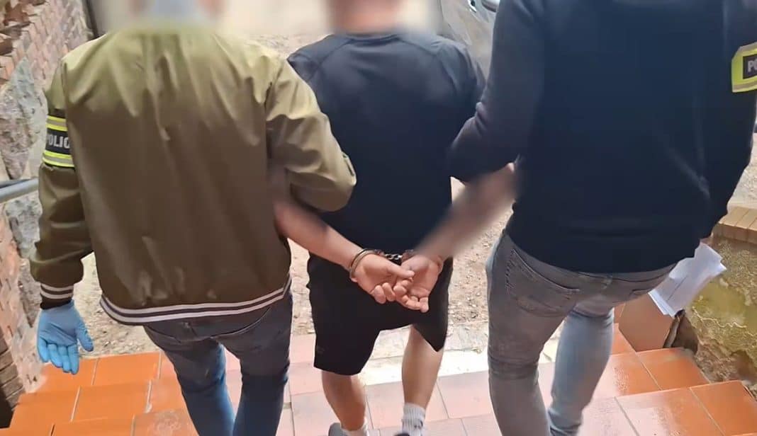 aresztowany za znęcanie się nad rodzicami