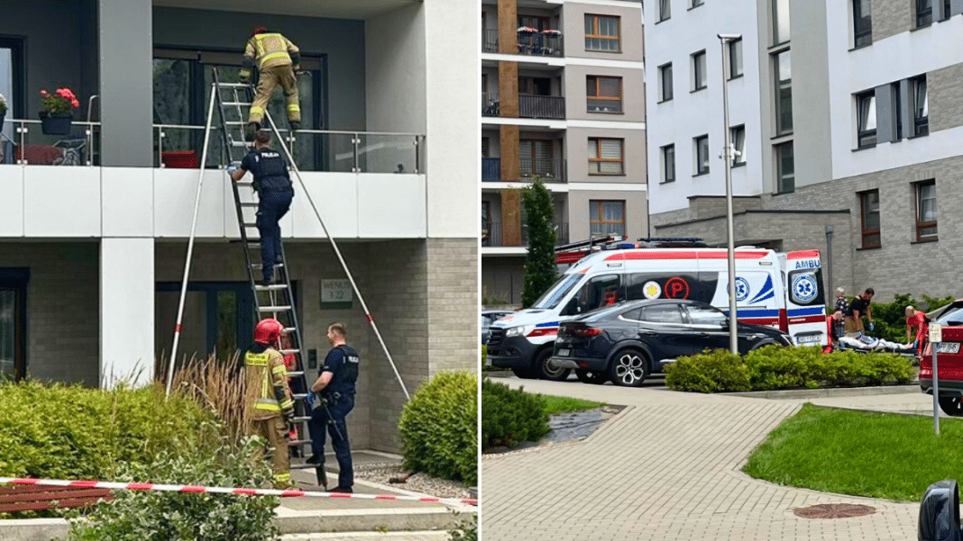 wejście do lokalu przez balkon