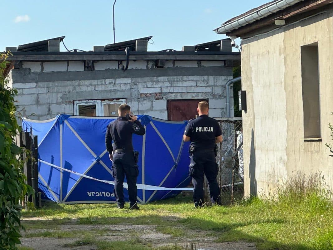 Ciało 51-letniej Katarzyny G. w aucie, obok martwy były mąż Adama G.