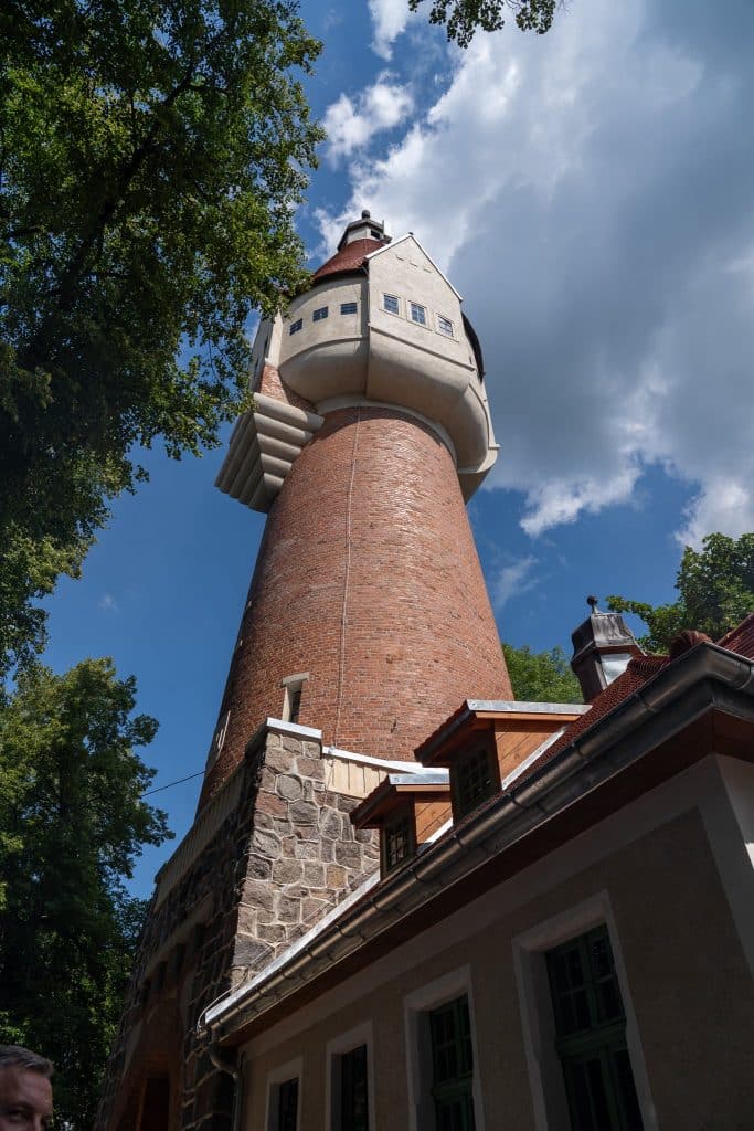Od ruin do perełki architektury. Wieża znów cieszy oko. - Zabytkowa wieża na Mazurach odzyskała dawny blask