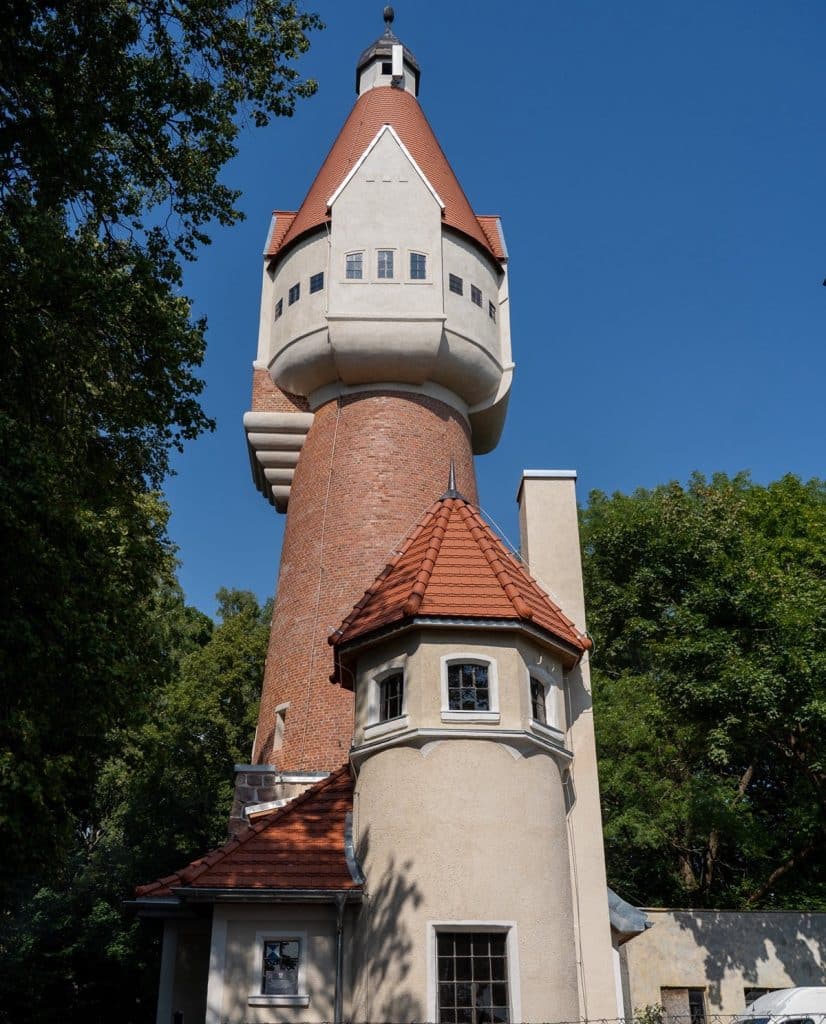 Od ruin do perełki architektury. Wieża znów cieszy oko. - Zabytkowa wieża na Mazurach odzyskała dawny blask