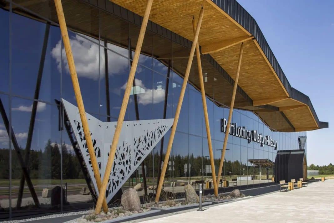 port lotniczy w Szymanach