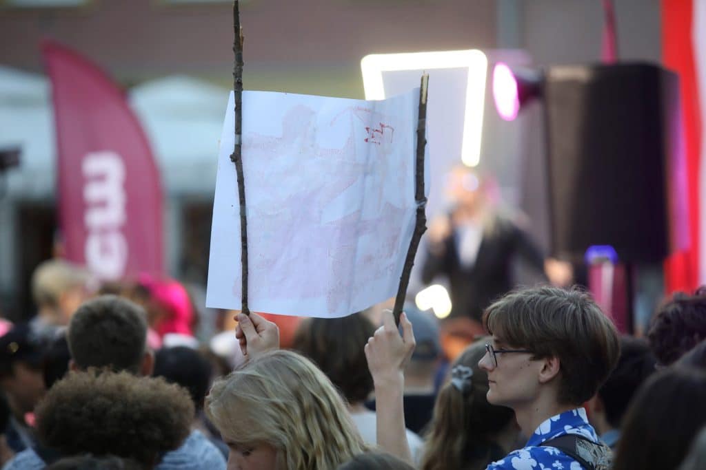 Tłumy na wiecu partii Razem? - Adrian Zandberg spotkał się z mieszkańcami Olsztyna