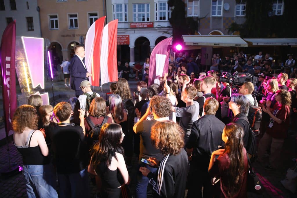 Tłumy na wiecu partii Razem? - Adrian Zandberg spotkał się z mieszkańcami Olsztyna