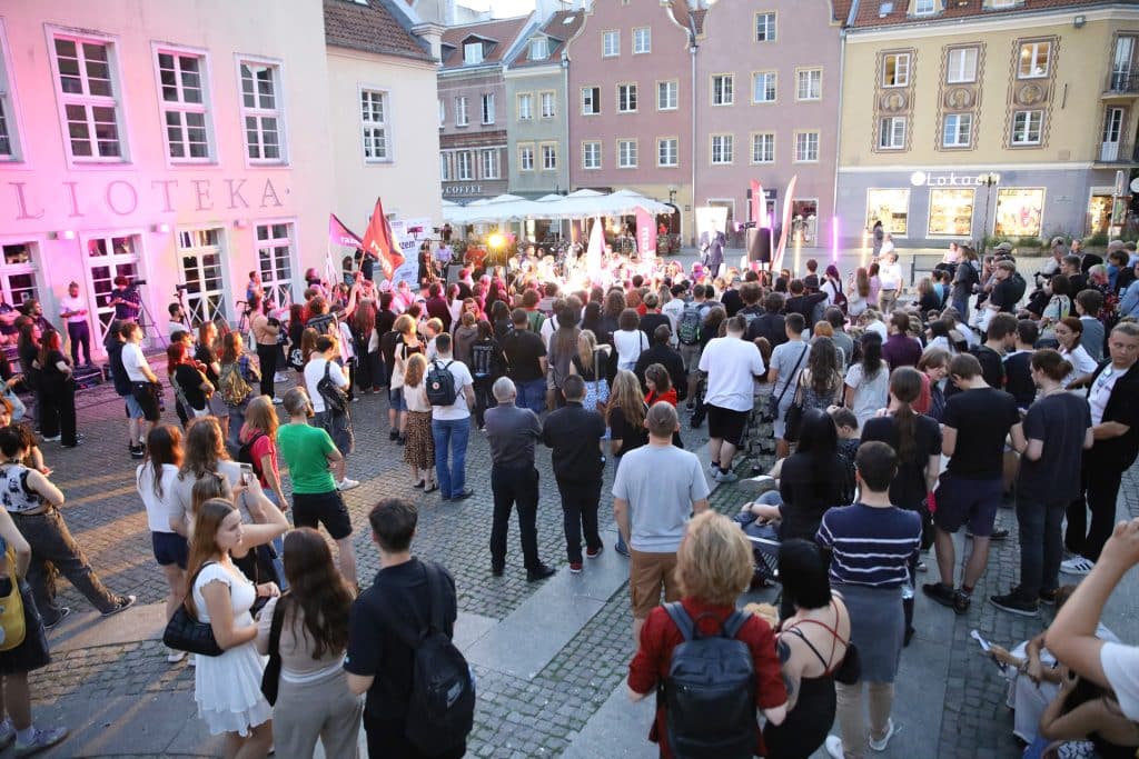 Tłumy na wiecu partii Razem? - Adrian Zandberg spotkał się z mieszkańcami Olsztyna