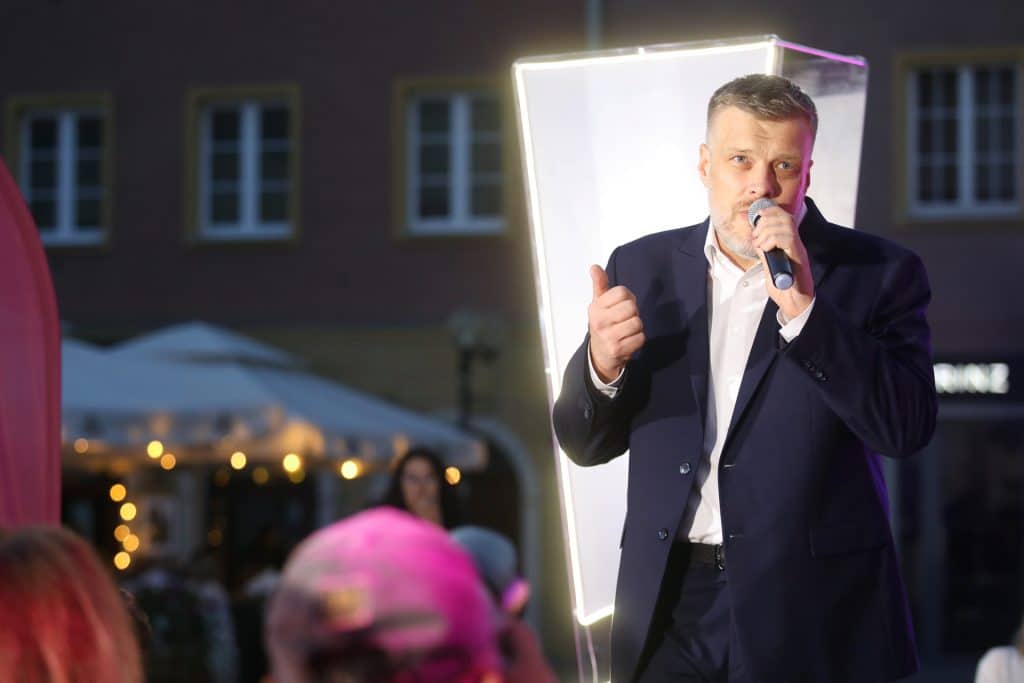Tłumy na wiecu partii Razem? - Adrian Zandberg spotkał się z mieszkańcami Olsztyna